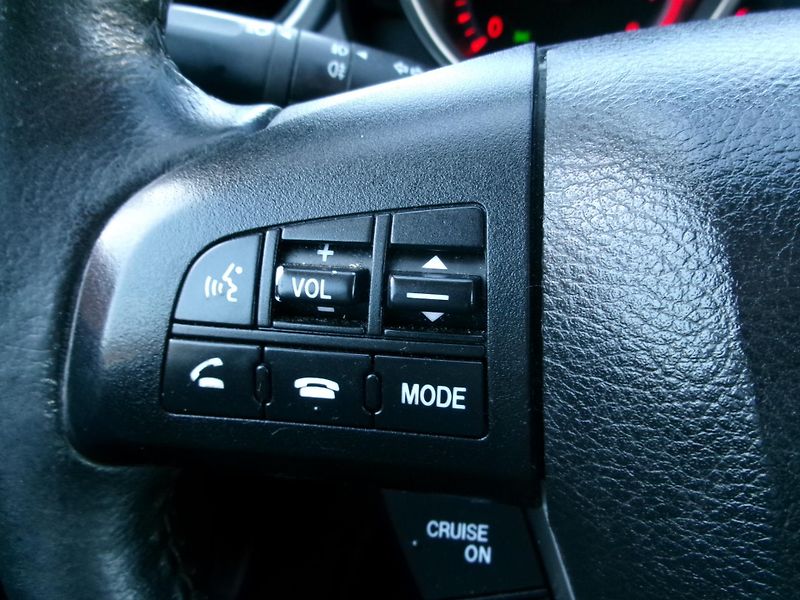 Mazda 3 (2011) 1,6i AC TEMP ALU BT - fotka 16 z 28