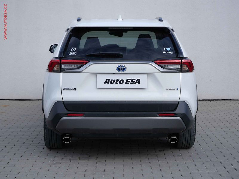 Toyota RAV4 (2020) 2.5HYBRID 4x4, ČR, servis - fotka 5 z 25
