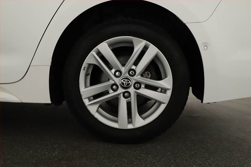Toyota Corolla (2021) 1.8 Hybrid, Automat, ČR,1.maj - fotka 20 z 20