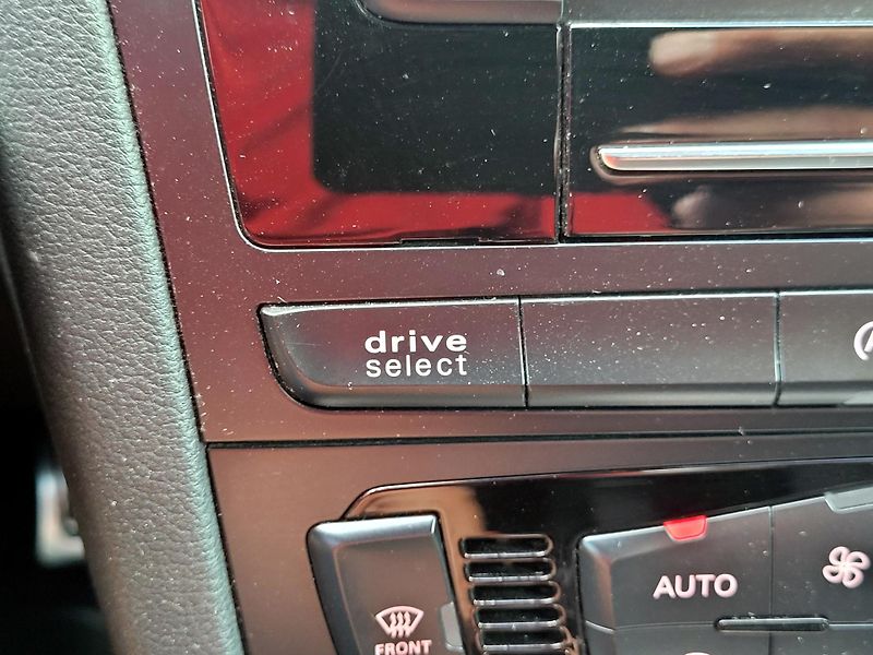 Audi A5 2,0 TFSi S-LINE,SERV.KN.ROZVOD - fotka 46 z 52