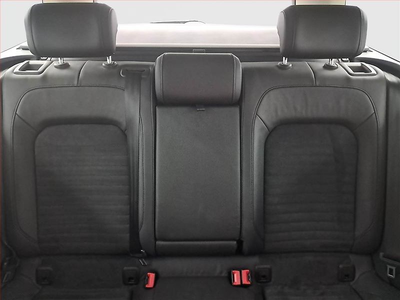 Volkswagen Passat (2015) 2.0 TDI, Automat, Serv.kniha - fotka 10 z 20