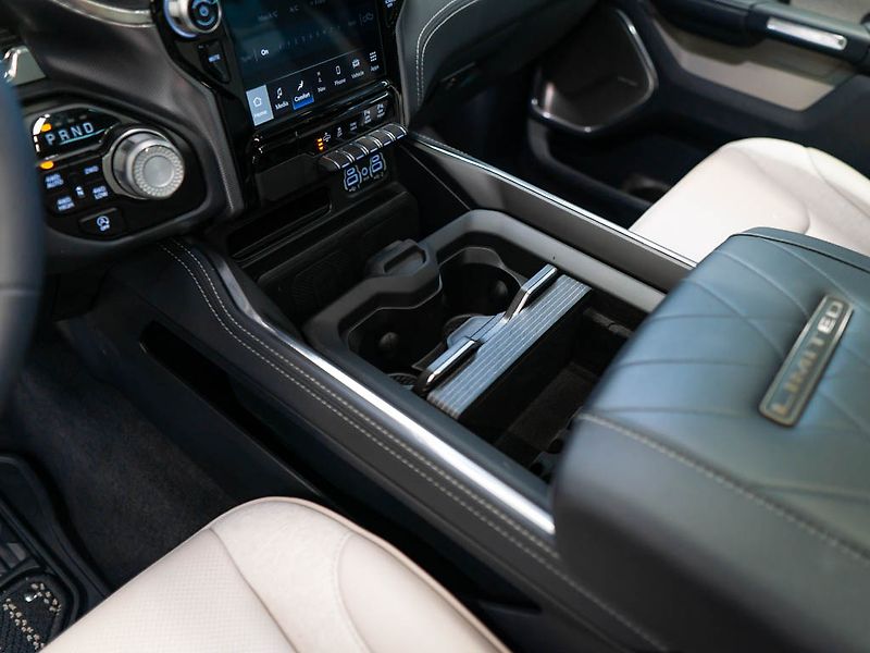 Dodge RAM (2024) 5.7 Limited Elite Edition LPG - fotka 29 z 48