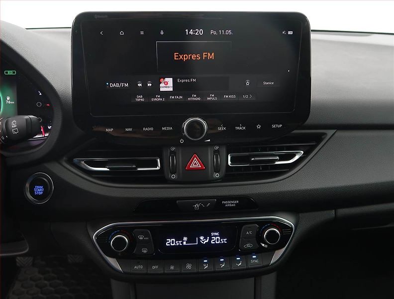 Hyundai i30 (2022) 1.5 T-GDI MHEV - fotka 12 z 20