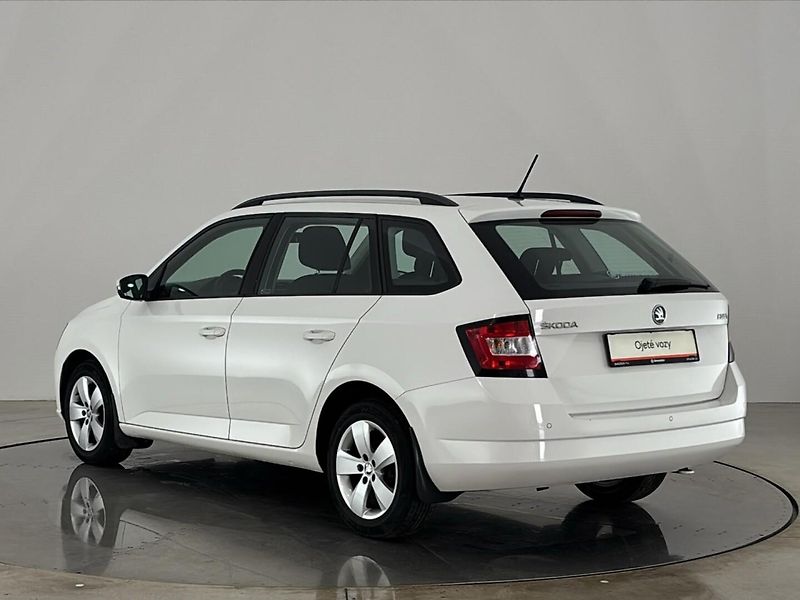 Škoda Fabia Style - fotka 15 z 29