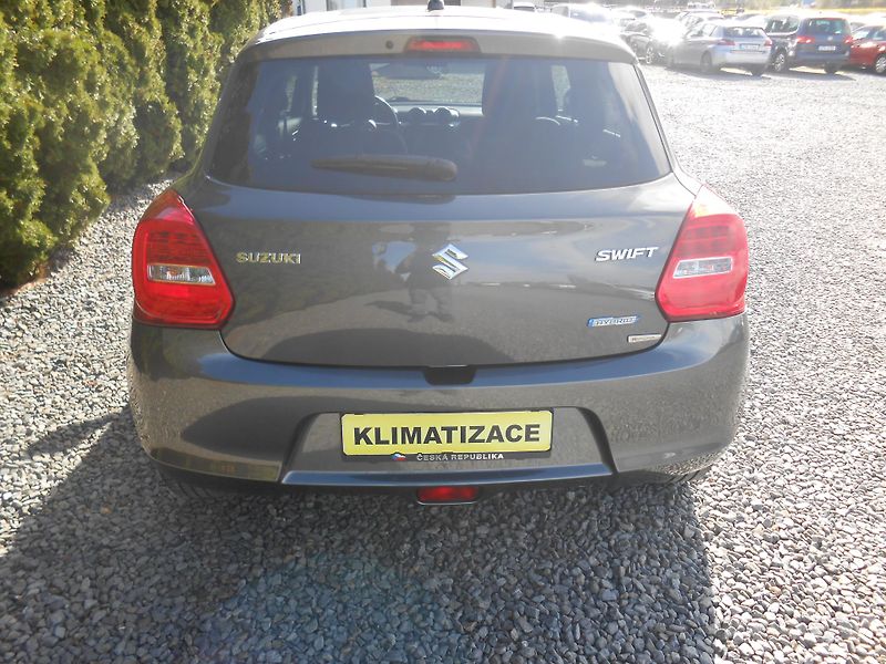 Suzuki Swift 1.0SHVS-HYBRID,KAMERA,LED - fotka 6 z 38
