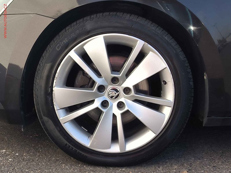 Škoda Superb (2016) 2.0TDI 4x4, 2.maj,ČR - fotka 25 z 26