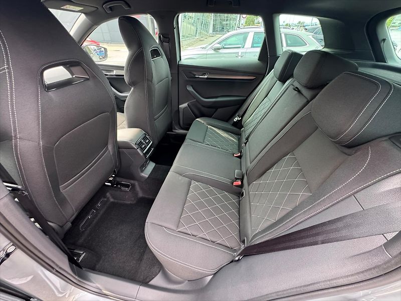 Škoda Karoq (2026) 1,5 TSI 110kW  Sportline - fotka 10 z 11