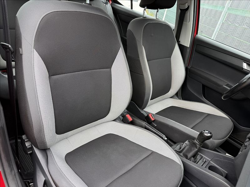 Škoda Fabia III 1.0 TSI Ambition - fotka 12 z 16