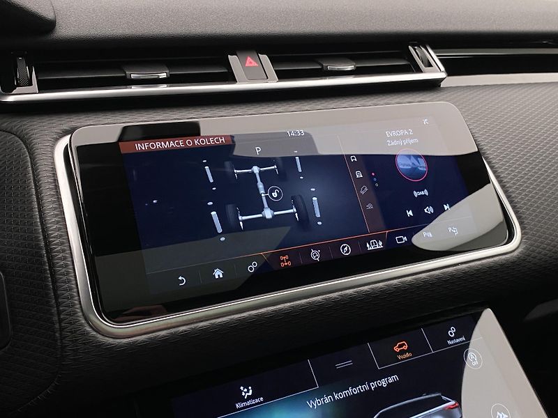 Land Rover Range Rover Velar D300 SE R-DYNAMIC REZERVACE - fotka 44 z 48