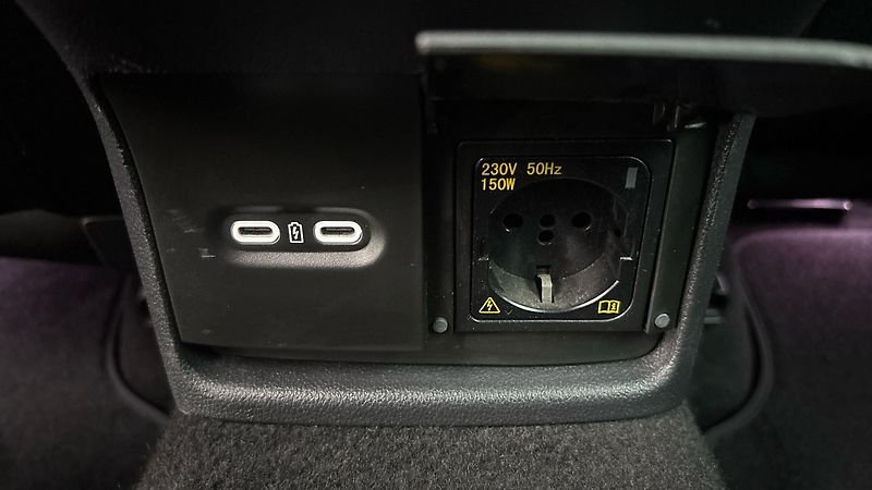 Škoda Octavia 2.0 TDI DSG Sportline - fotka 22 z 29