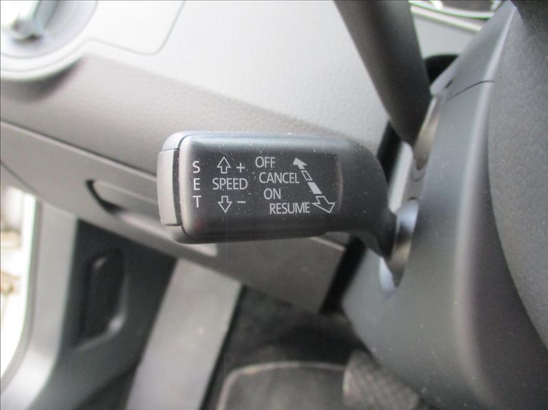 Volkswagen Passat 1,4 TSI,DSG,aut.klima,Navi, - fotka 31 z 47