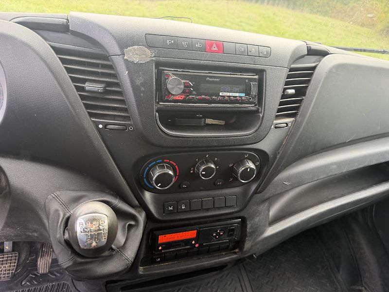 Iveco Daily (2017) 72C18 nově v CZ 159000km - fotka 7 z 9