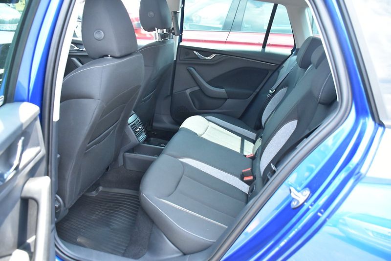 Škoda Kamiq (2025) Selection 1.0 TSI 85 kW - fotka 19 z 27