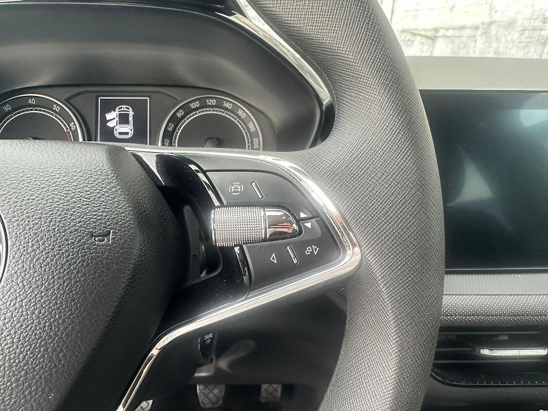 Škoda Fabia (2024) 1.0MPi, 59KW, VYHŘ. SED.,TEMP. - fotka 16 z 24