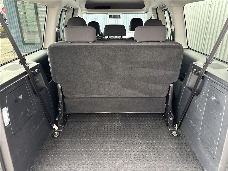 Volkswagen Caddy 1,4 TSi Highline, Navi, Kamera - fotka 12 z 14