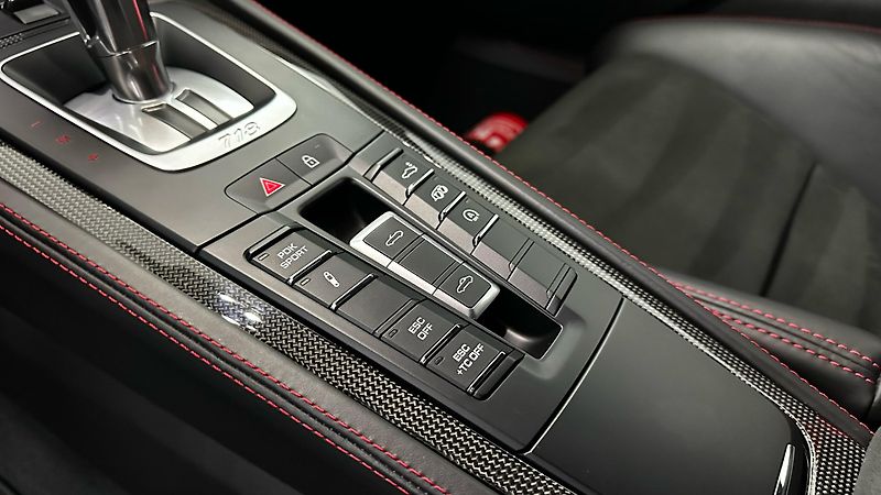 Porsche Boxster 718 SPYDER / ZÁRUKA - fotka 44 z 58