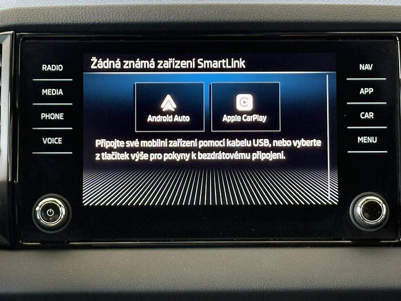 Škoda Karoq DSG 1,5TSi 110kW SportLine - fotka 14 z 24