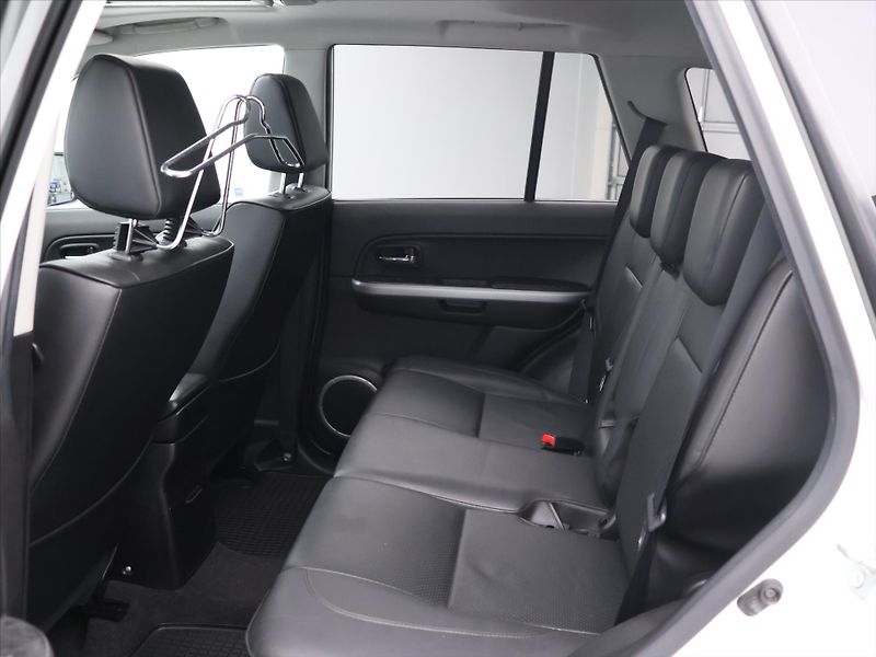 Suzuki Grand Vitara 3,2 VVT 171kW V6 CZ Aut. - fotka 14 z 32