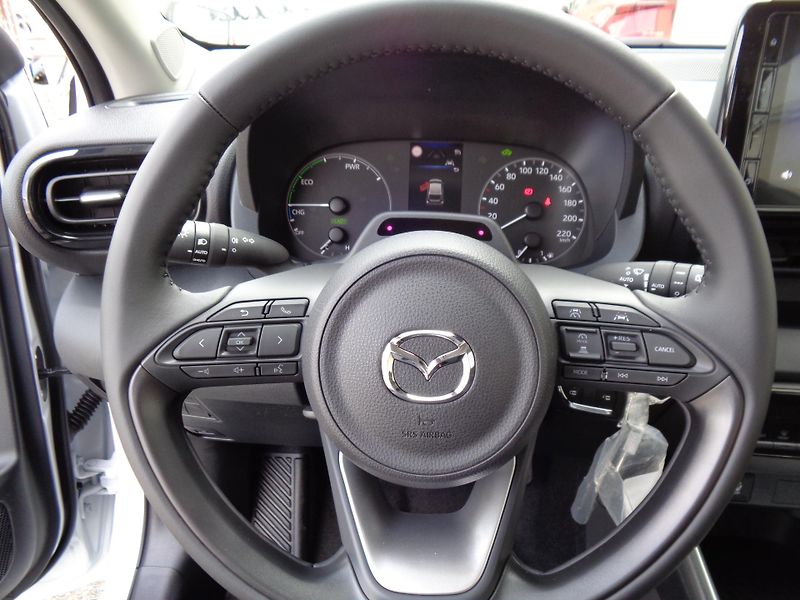 Mazda 2 Hybrid (2026) 1,5 AT Center-line, AKCE! - fotka 11 z 24