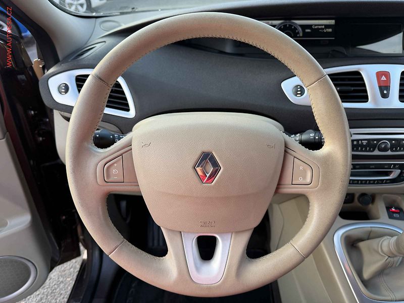 Renault Grand Scénic (2009) 2.0 dCi, ČR, AC, výhřev sed - fotka 12 z 19