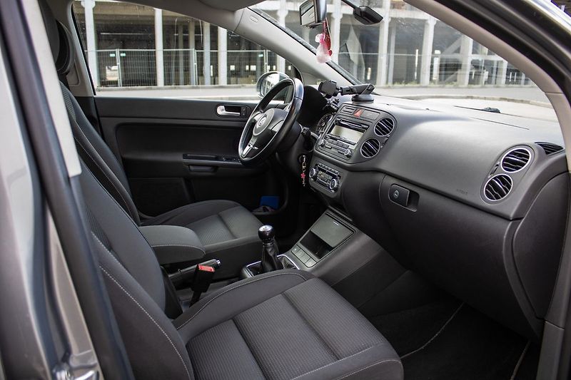 Volkswagen Golf Plus - fotka 11 z 26