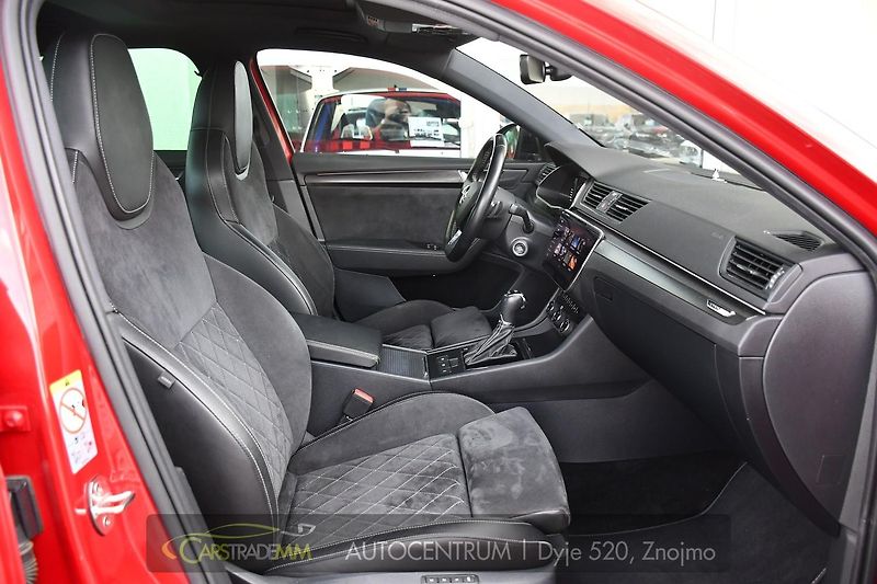 Škoda Superb 2.0TDi SPORTLINE 4X4 NEZ.TOP  - fotka 16 z 52