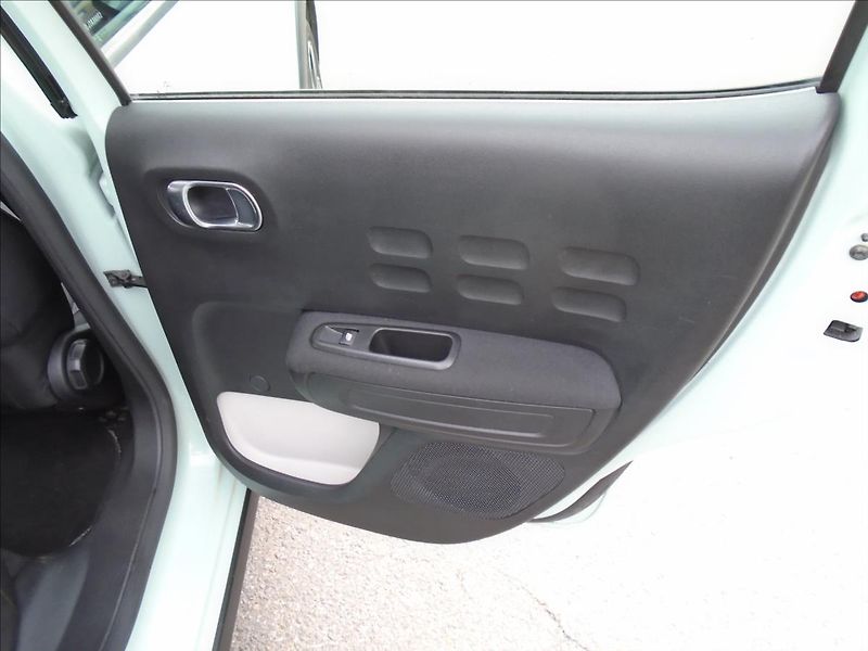 Citroën C3 1,2 - fotka 16 z 25