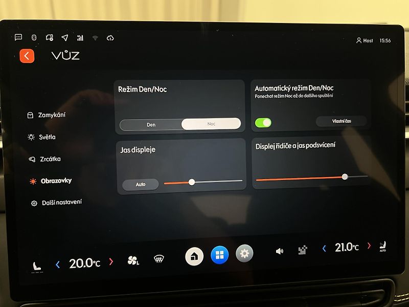 Lynk & Co 01 CORE PHEV AUT CZ 1.maj - fotka 38 z 46