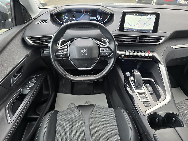 Peugeot 5008 1,5 HDI ALLURE 7-MÍST NAVI DPH - fotka 9 z 46