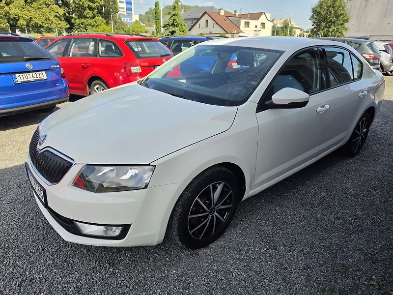 Škoda Octavia 1.6 TDI Vyhřev sedadel  - fotka 2 z 20