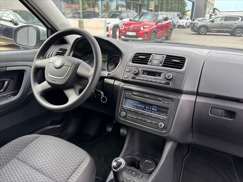 Škoda Fabia 1,2 TSI  Top výbava + Serviska - fotka 13 z 22