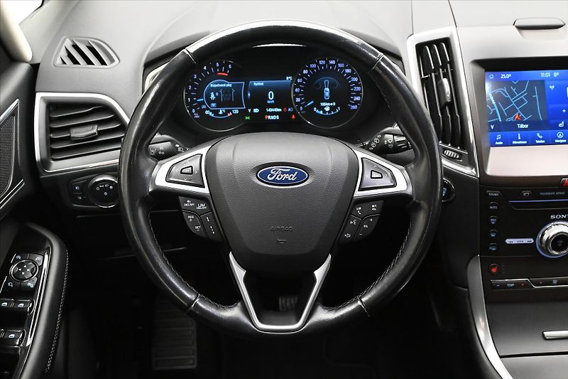 Ford S-MAX 2,0 EcoBLUE 140 kW AT8 7MÍST Z - fotka 19 z 32