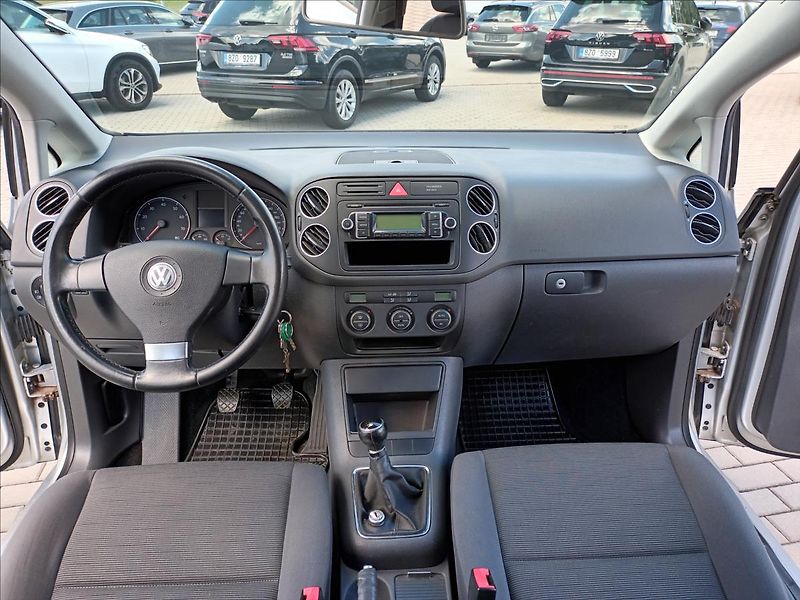 Volkswagen Golf Plus 1,4 TSI,90KW,DIGIKLKIMA,TEMPOM - fotka 11 z 33