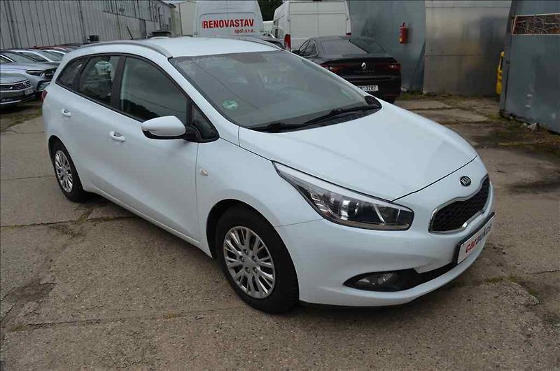 Kia Ceed (2015) COMBI 1,6 - fotka 3 z 19