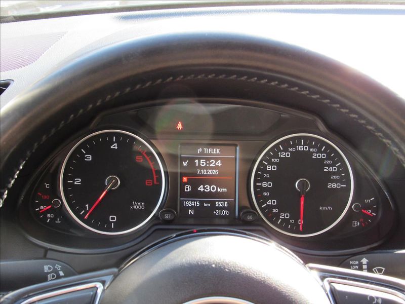Audi Q5 2,0 TDi 140kW Quattro - fotka 13 z 30