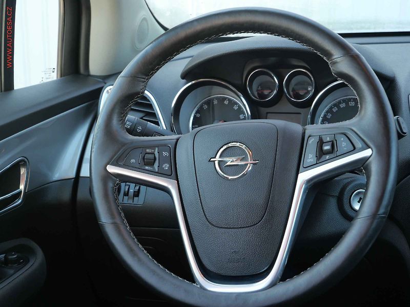 Opel Mokka (2013) 1.6 i, ČR, AC, TZ, park.asist - fotka 11 z 19
