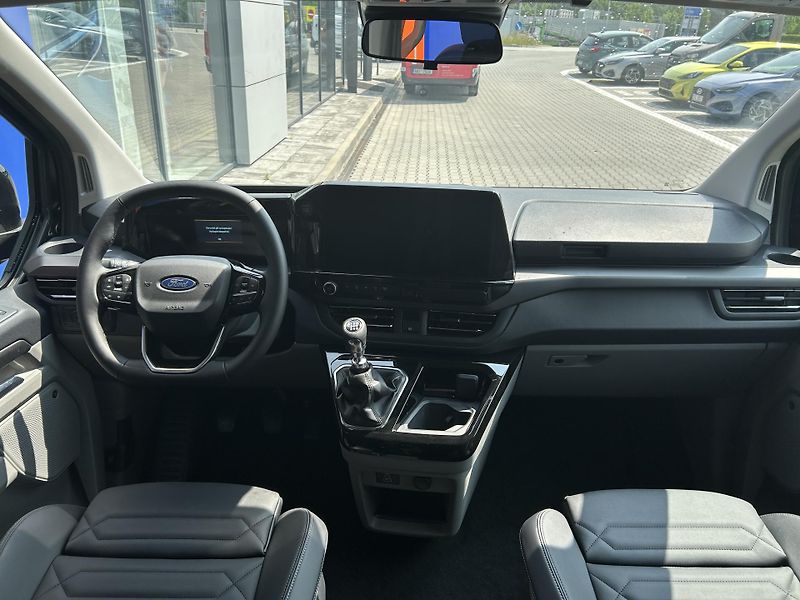 Ford Tourneo Custom Titanium L1 2.0 EcoBlue 110 kW - fotka 14 z 37