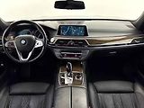 BMW Řada 7 740d xDrive, 320PS/ČR/ZÁRUKA ! - náhled 15