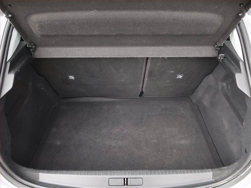 Opel Corsa (2020) Elegance 50 kWh, SoH 98% - fotka 14 z 20