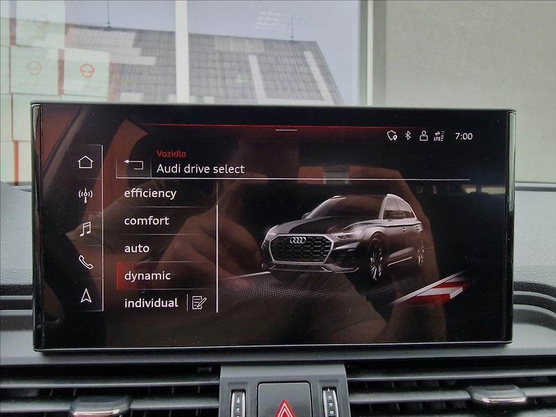 Audi Q5 40 TDI Quattro S Tronic,1.Maj - fotka 29 z 50