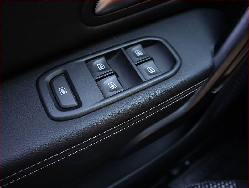 Dacia Duster (2019) 1.6 SCe, Serv.kniha, Navi - fotka 16 z 18