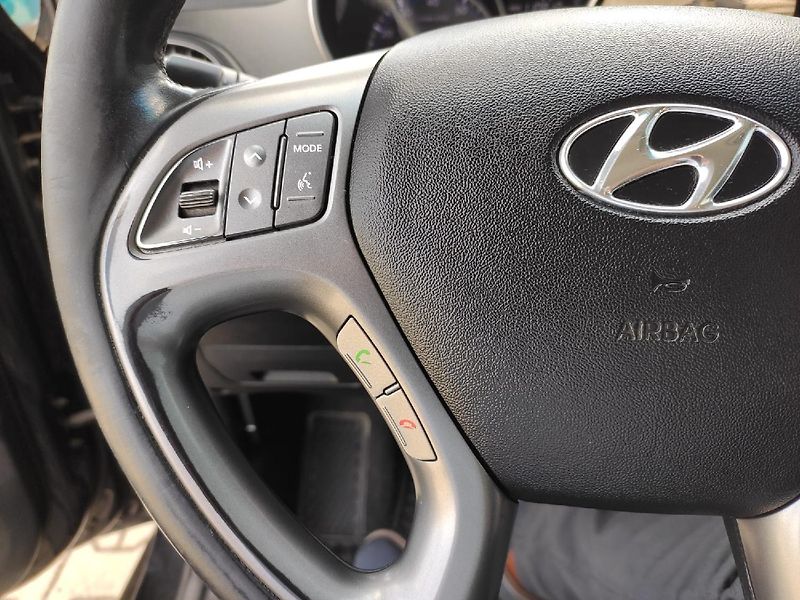 Hyundai ix35 (2014) 1.6i 135k MAN6 TAŽNÉ - fotka 20 z 25
