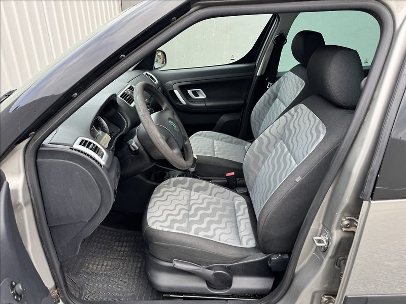 Škoda Roomster 1,2 HTP STYLE 1.maj původ ČR - fotka 23 z 50