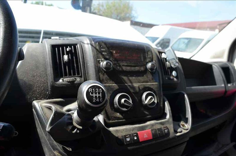 Peugeot Boxer (2016) 2,2 HDI - fotka 18 z 19