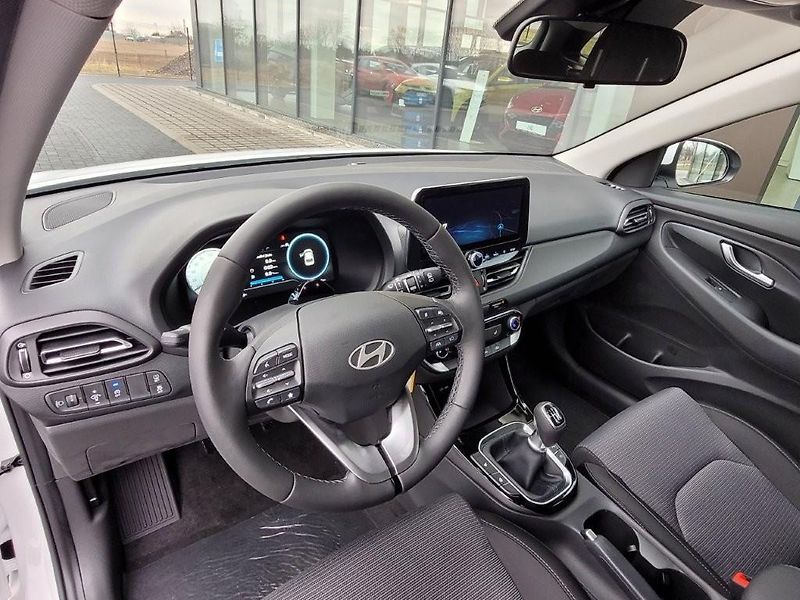 Hyundai i30 (2026) WG 1.0 T-GDI 85kW MT SMART  - fotka 13 z 26