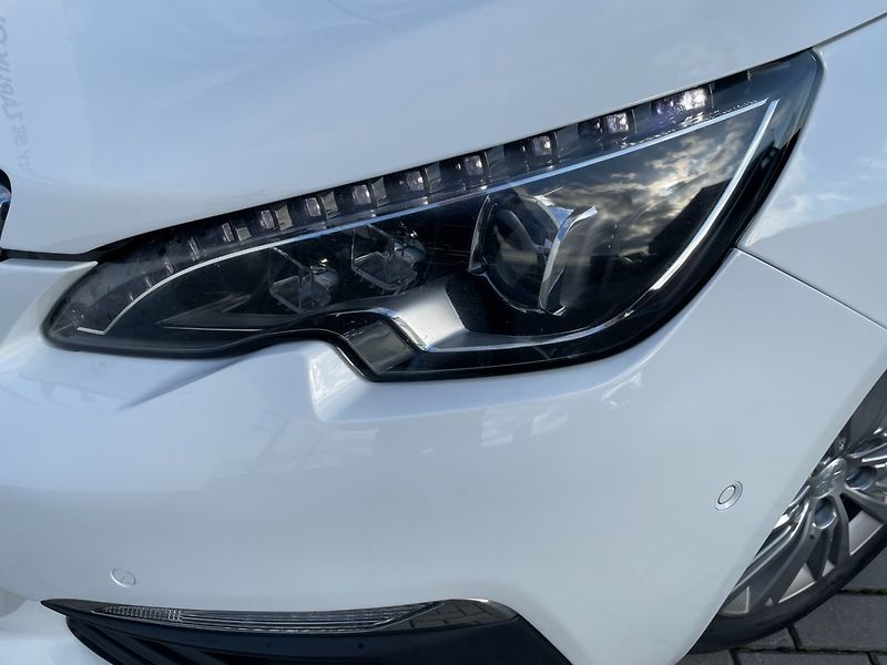 Peugeot 308 (2019) SW 1.5HDi 96kW Allure! - fotka 9 z 34