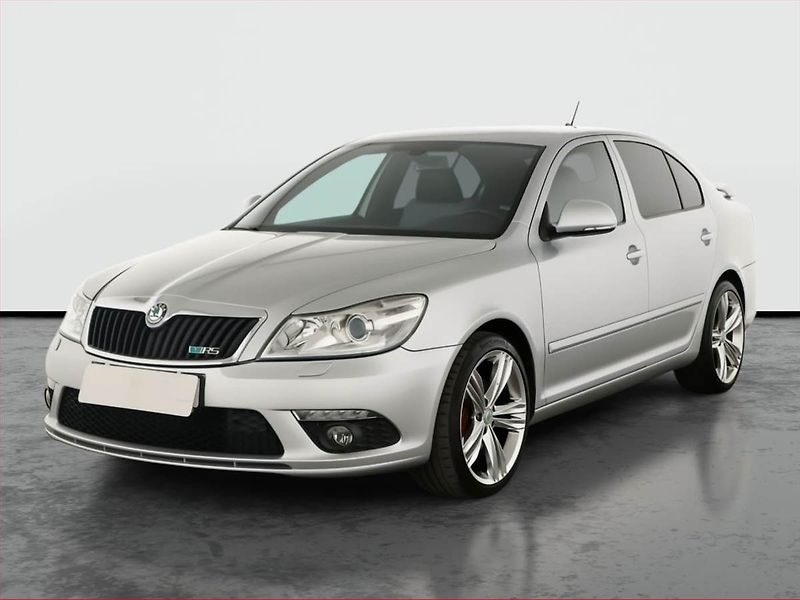Škoda Octavia (2011) RS 2.0 TSI, Xenony, Tempomat - fotka 2 z 13