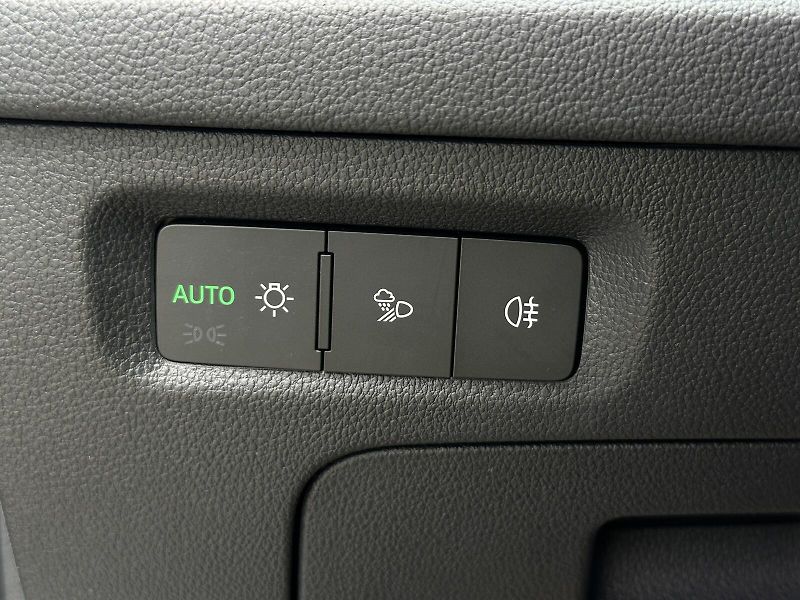 Škoda Octavia RS 2.0TSi DSG 265PS NAVI V.Ped - fotka 19 z 51