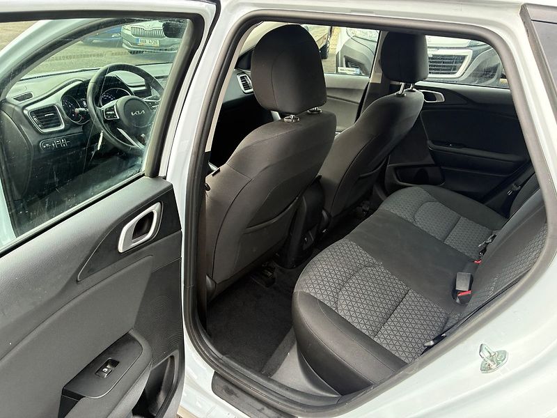 Kia Ceed 1.0 T-GDi Spin ČR DPH - fotka 21 z 22