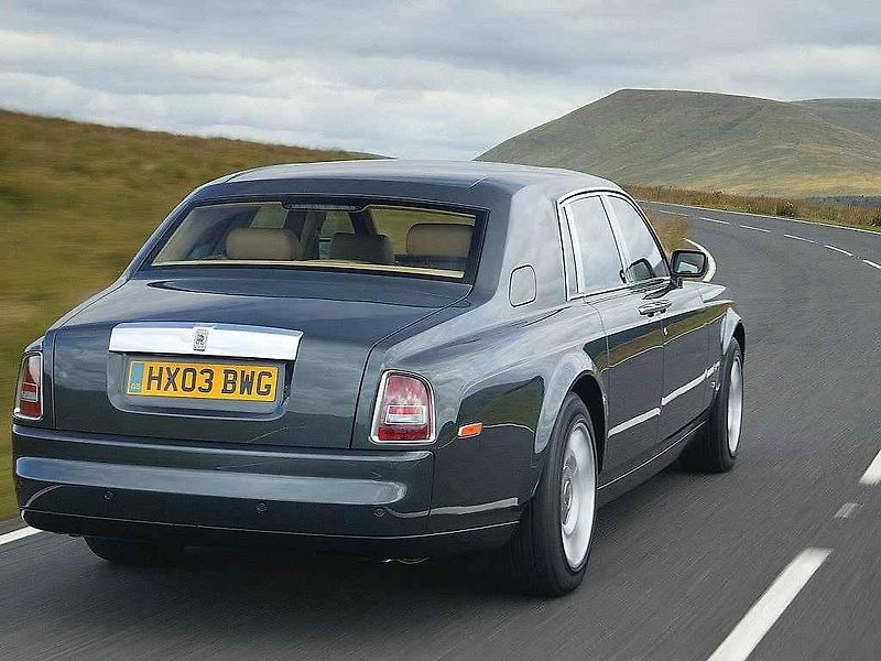 Rolls-Royce Phantom (2013).